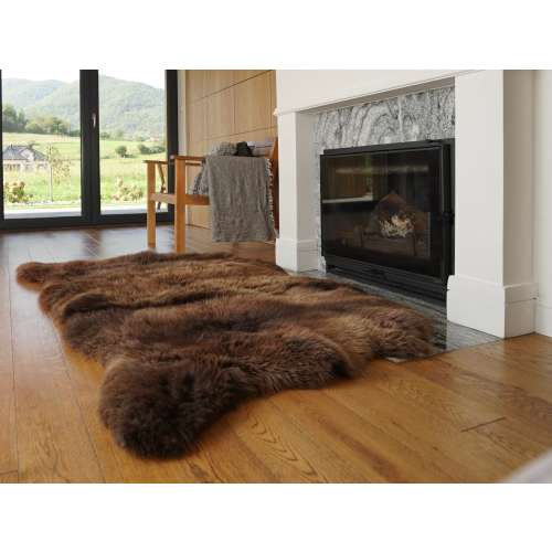 GIANT SHEEPSKIN Triple XXL Brown Throw Genuine leather Sheep Skin 64" x 46" Decorative rug Natural comfy,cozy, hair is very thick, shiny !