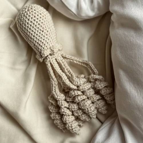 Octopus Rattle - Beige