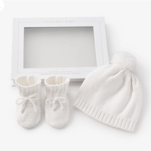 Cream Knit Hat & Booties Gift Set – Elegant Baby
