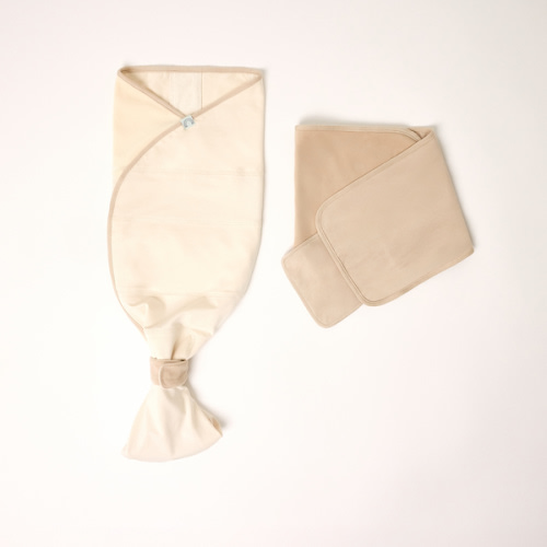 Taking Cara Babies b.e.s.t. swaddle - Coconut Cream