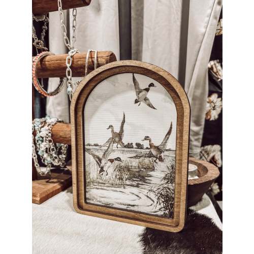 Duck Wooden Arch Decor