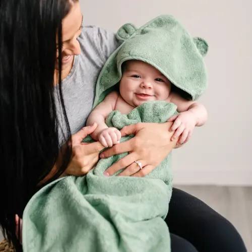 Natemia Organic Cotton Hooded Towel - White