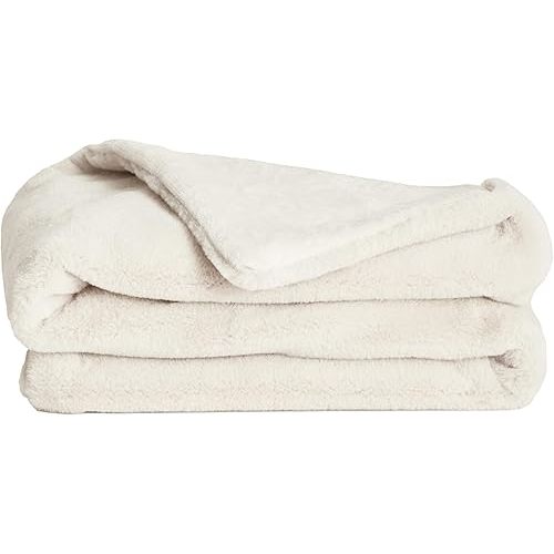 UnHide Lil’ Marsh - Faux Fur Blanket - Durable, Lightweight, Extra Soft Blanket - Machine Washable - Add a Layer of Softness to Any Bed, Couch, or Reading Chair - Snow White, X-Small (34” x 44”)