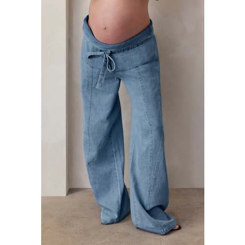 The Relaxed Denim Jean