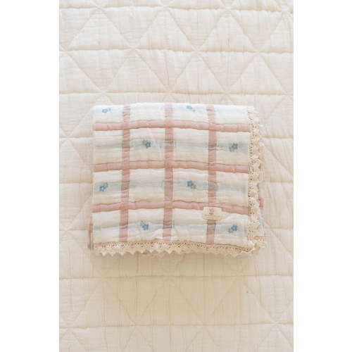 meadow quilt - petal