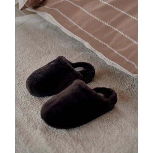 Sheepskin Slippers - Chocolate