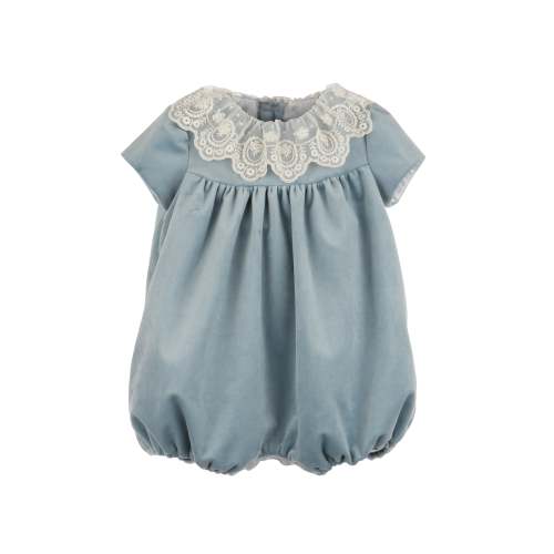 Deluxe Velvet Girl Bubble