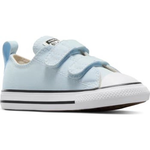 Chuck Taylor® All Star® 2V Sneaker, 5 M