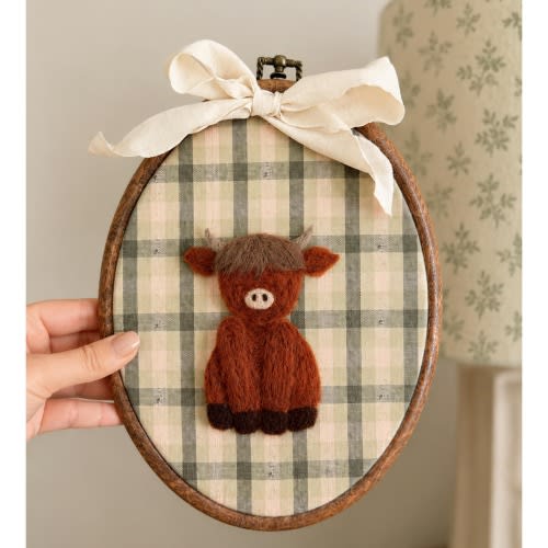 Personalized Felt Highland Cow Nursery Hoop Art, Custom Baby Keepsake, Gender Neutral Baby Room, Farm Animal Wall Art, Baby Shower Gift
