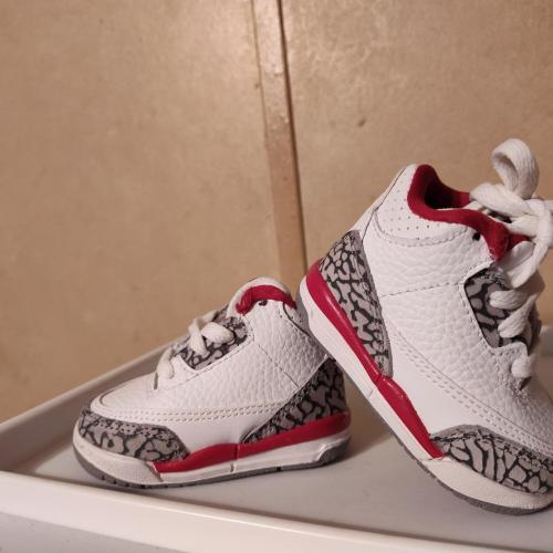 New Jordan 3 Retro baby sneakers in white with gray...