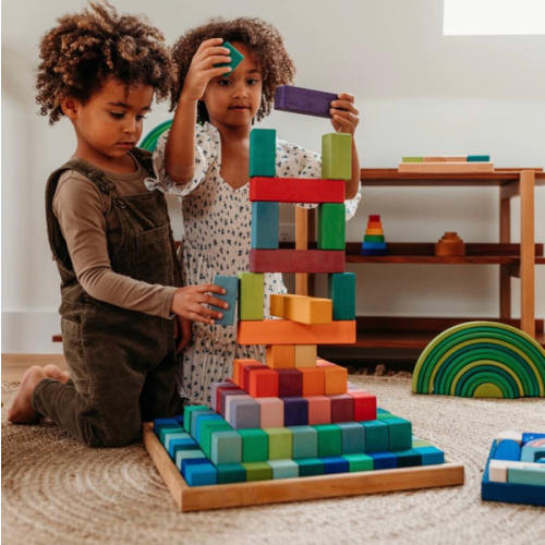 GRIMM’s LARGE stepped pyramid building blocks