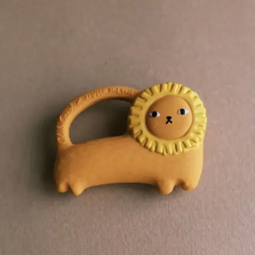 Richie Lion Baby Teether — Betón