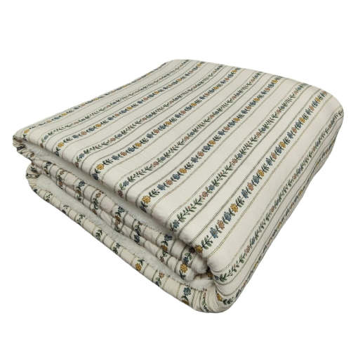 Dainty Daisy Fuzzy Bamboo Blanket