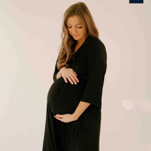 Lila Labor & Postpartum Gown in Black