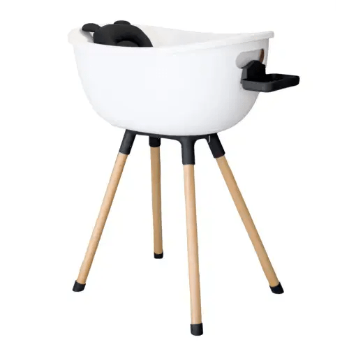 Stand alone baby bath