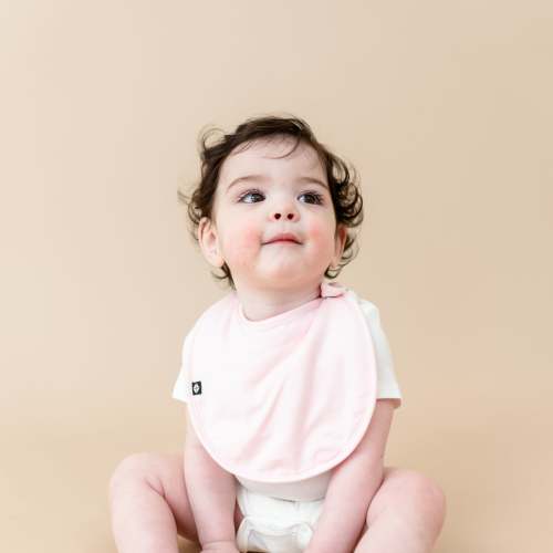 Cushy Bib in Sakura | Snap Closure | Kyte Baby