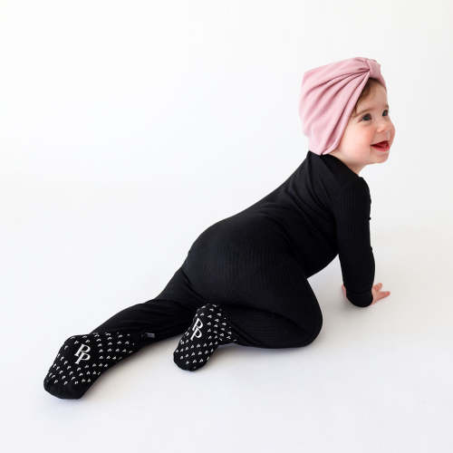 Ribbed Solid Black Baby Convertible Sleeper | Black Ribbed