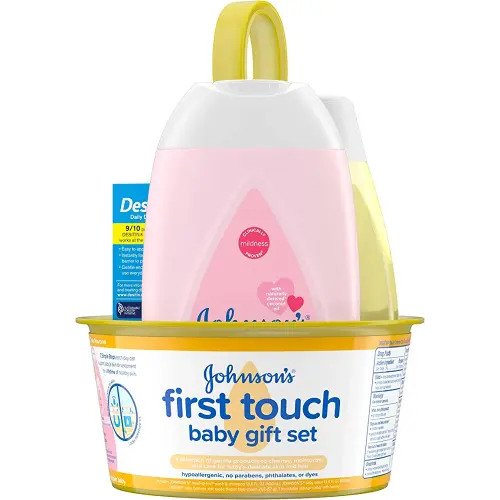 Johnson's First Touch Baby Gift Set, Baby Bath, Skin & Hair Essential Products, Kit for New Parents with Wash & Shampoo, Lotion, & Diaper Rash Cream, Hypoallergenic & Paraben-Free, 4 Items