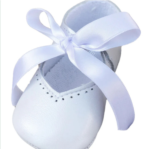 Baby Girls Ribbon & Hearts Leather Pram Shoe-Pure White – Designs By ELS