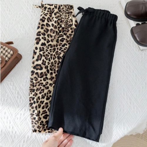 Baby Girl 2pcs Set: Loose Leopard Print Wide Leg Pants And Solid Black Wide Leg Pants, Casual Chic Autumn/Winter | SHEIN USA
