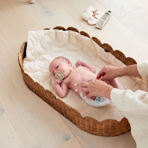 BEBE BASK Florence Scalloped Rattan Changing Basket, Medium Brown