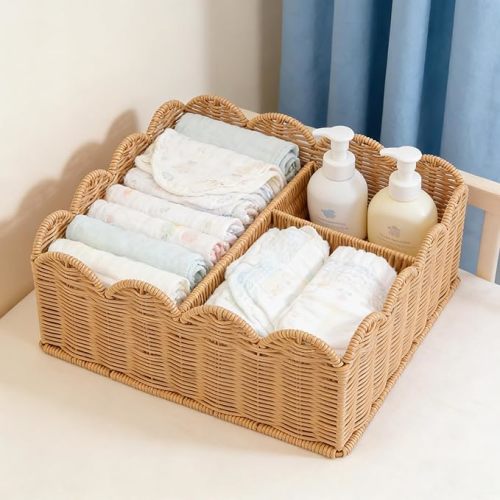Rattan Divided Scalloped Basket,Wicker Diaper Caddy Scalloped Baske,Woven Natural Basket with 4 Dividers,Suitable for Baby Rooms, Bathrooms, Bedrooms (Rattan)