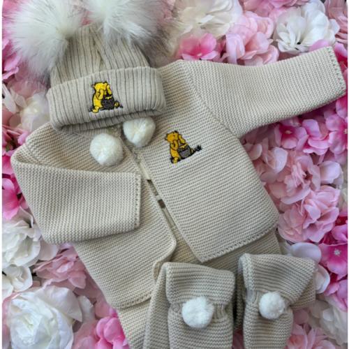 Beige Pooh Dandelion Pom Set