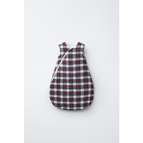 PLAID FLANNEL SLEEPING BAG