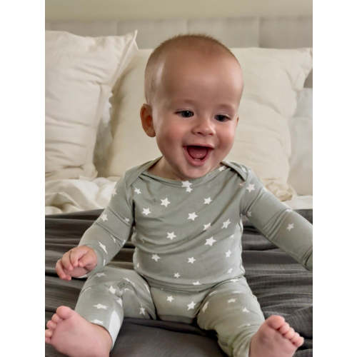 Shine Sage Convertible Footie Pajamas | günamüna