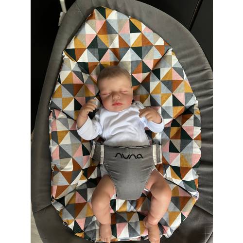 Inlay inlay reducer cushion for nuna leaf grow and curve rocker triangle (multiple fabrics possible) nunaleaf