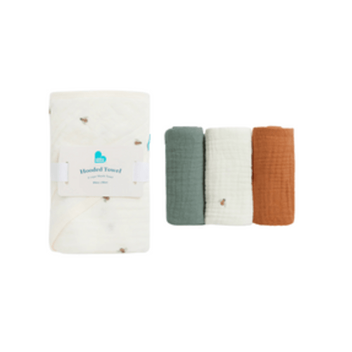 Baby Bath Bundle | Hooded Towel, Wash Cloth | Sage Bees | Cream Bees – Love to Dream US