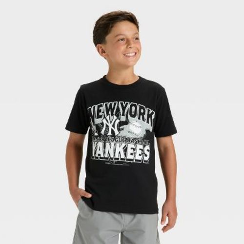 Boys' New York Yankees Oversized Short Sleeve Graphic T-Shirt - Black