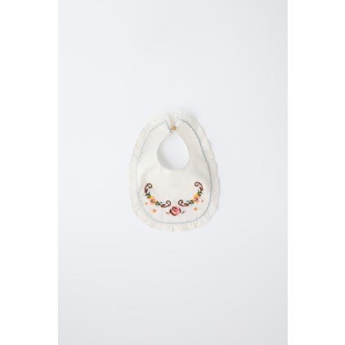 EMBROIDERED BIB