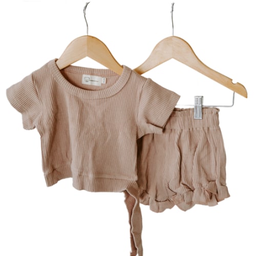 Ella set in light pink