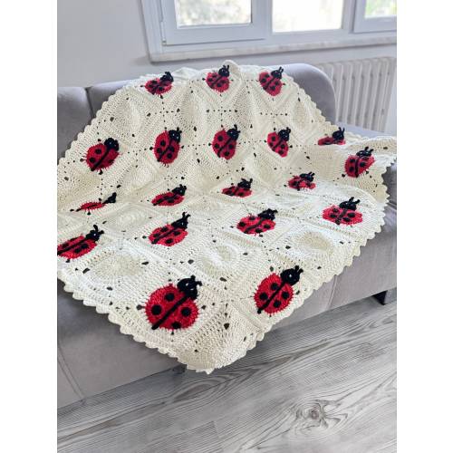 Heirloom Baby Blanket, Ladybug Baby Wrap Blanket, Crochet Animal Stroller, Baby Shower Gift, Unique Nursery Decor, Coton Soft Throw
