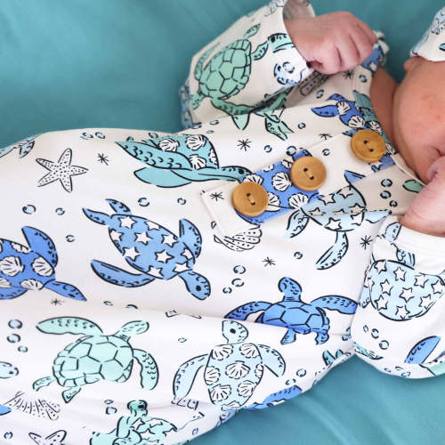 Sea Turtle Splash Newborn Baby Knot Gown & Hat Set