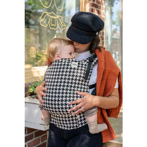 Cotton Free-to-Grow Baby Carrier - Houndstooth – Baby Tula US