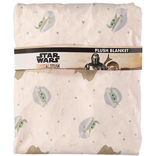 Star Wars Baby Unisex Plush Blanket - Baby Yoda Baby Gifts - Soft Baby Blankets (Off White/Green)
