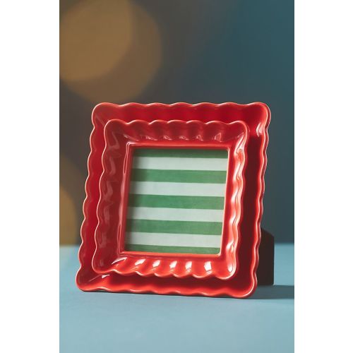 Maeve Scalloped Stoneware Picture Frame