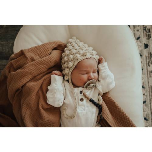 Perry pixie bonnet, bobble bonnet