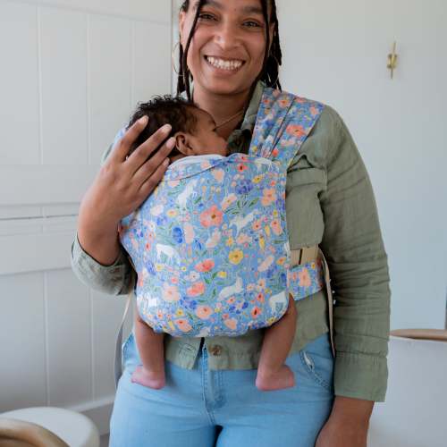 Charm Sprout Newborn Carrier (7-24 lbs) | hope&plum