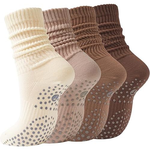 Pilates Slouch Crew Socks for Women, Grip Yoga Socks with Non Slip Grippers for Barre Ballet Dance Hospital Workout