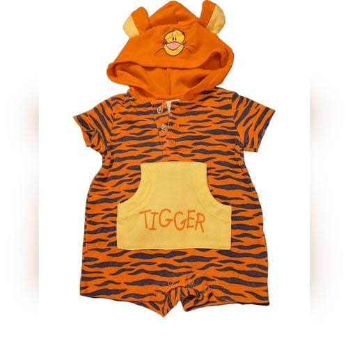 Disney Baby Y2K Winnie the Pooh Tigger outfit size 0-3 months