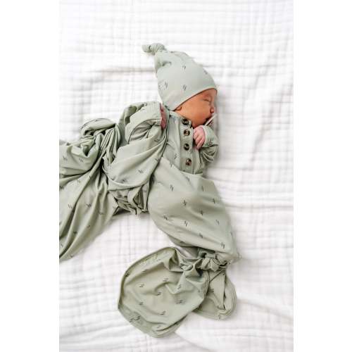 Nash Newborn Hat Bundle (Gown)