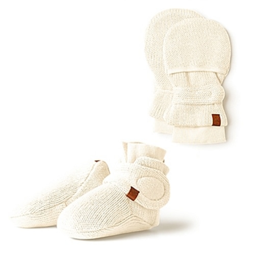 goumi Size 0-3M Organic Cotton Knit Mitt and Bootie Set in Milkgoumi Size 0-3M Organic Cotton Knit Mitt and Bootie Set in Milk