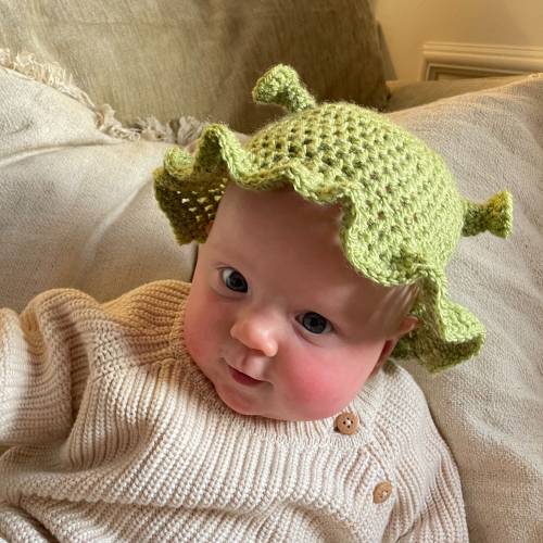 Gorro de ogro de crochet para bebé - Disfraz de Halloween verde hecho a mano (0-9 meses)