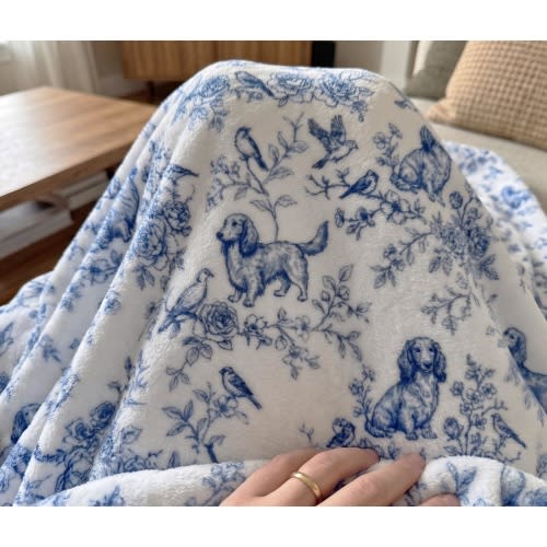Longhaired Dachshund Toile de Jouy Blanket, Long Haired Doxie Pattern, Weiner Dog Soft Cozy Velveteen Throw