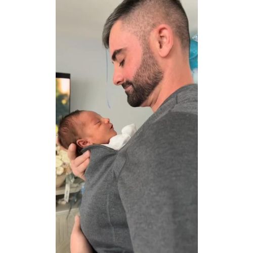 🧡 Carry Your Baby in Style & Comfort
