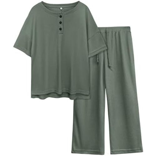JiniGolla Womens Pajama Sets Soft Waffle Short Sleeve Sleepwear Tops and Capri Pants with Pockets 2 Piece Loungewear