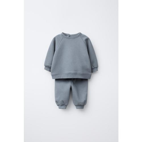 SWEATSHIRT AND JOGGER SET WITH BRUSHED INTERIOR - Cornflower blue | ZARA United States